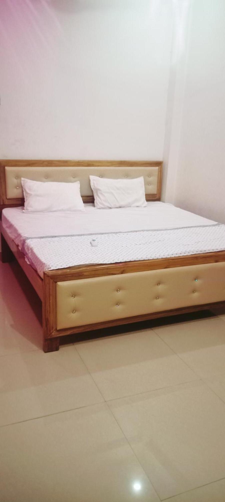 Hotel Maa Savitri Gest House Ayodhya Exteriér fotografie